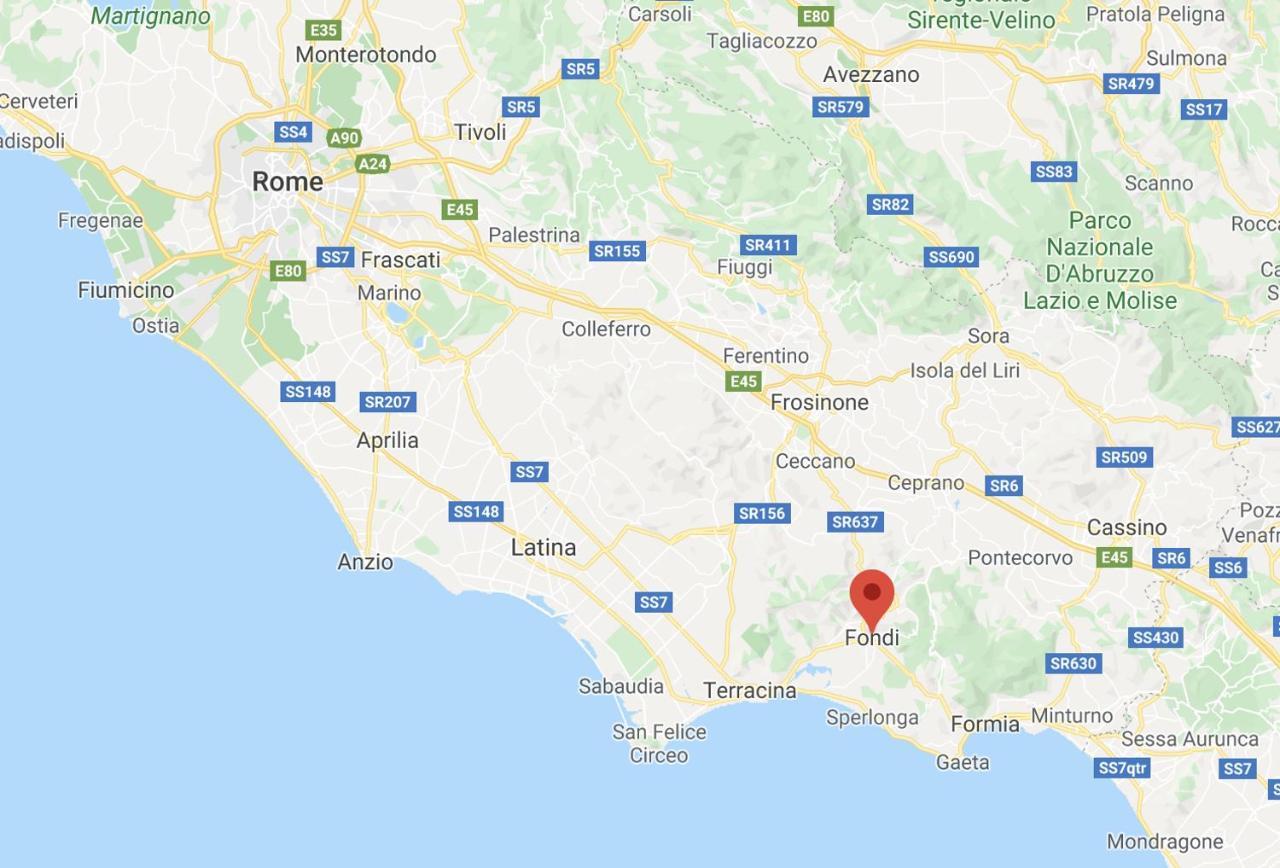 Il Beccaria Relais B&B Fondi Kültér fotó